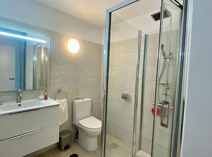 In Americas/costa Adeje 1 *